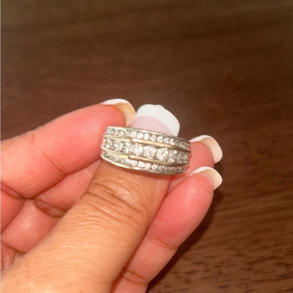 Mens’ White Gold 1-1/2 ct Diamond Wedding Ring w/Lifetime Warranty